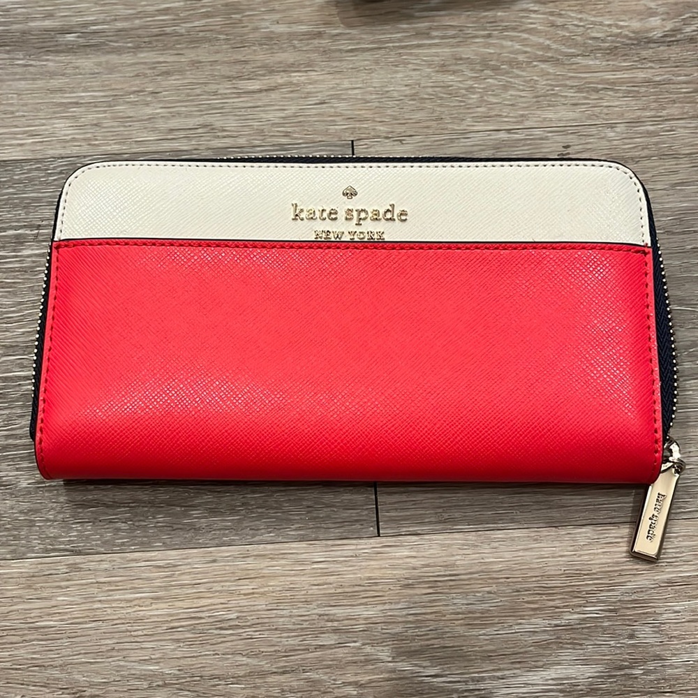 Large Kate Spade Continental Wallet